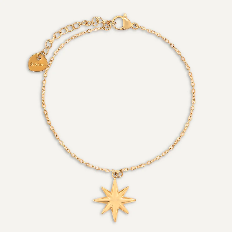 Star Charm Clasp Bracelet In Gold-Tone