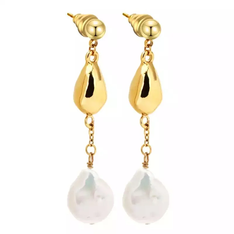 Layla Pearl Drop Earring