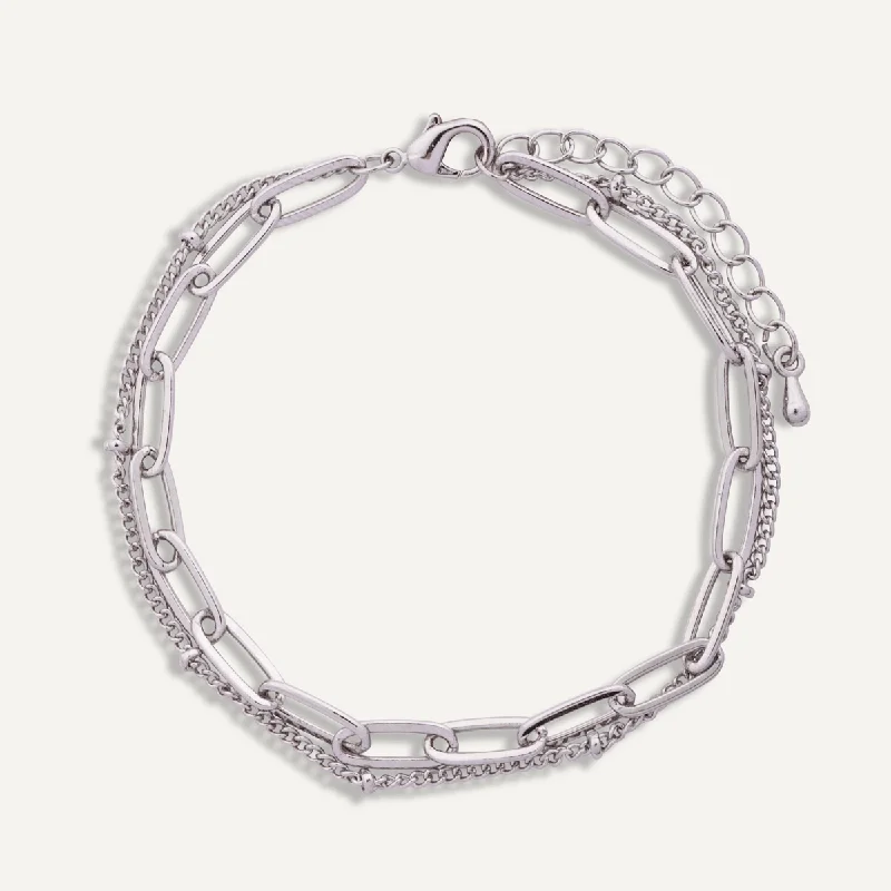 Alesha Link Chain Clasp Bracelet In Silver-Tone